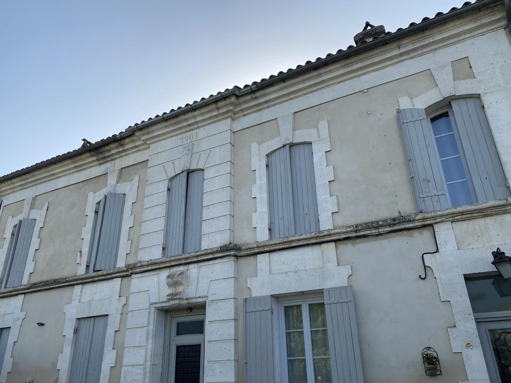 32_hotel_camping_gite_montpon_menesterol_libourne_lac_de_gurson_libourne_saint_emilion_montpon_menesterol_gite_bergerac_location_vacances_dordogne_piscine_privee_dordogne_2_4_personnes