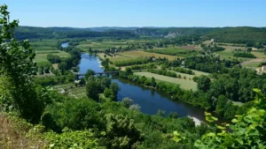 Lire la suite à propos de l’article Quel budget prévoir pour louer un gîte en Dordogne en 2026 ?